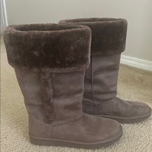 Brown Winter Boots with Fur Lining